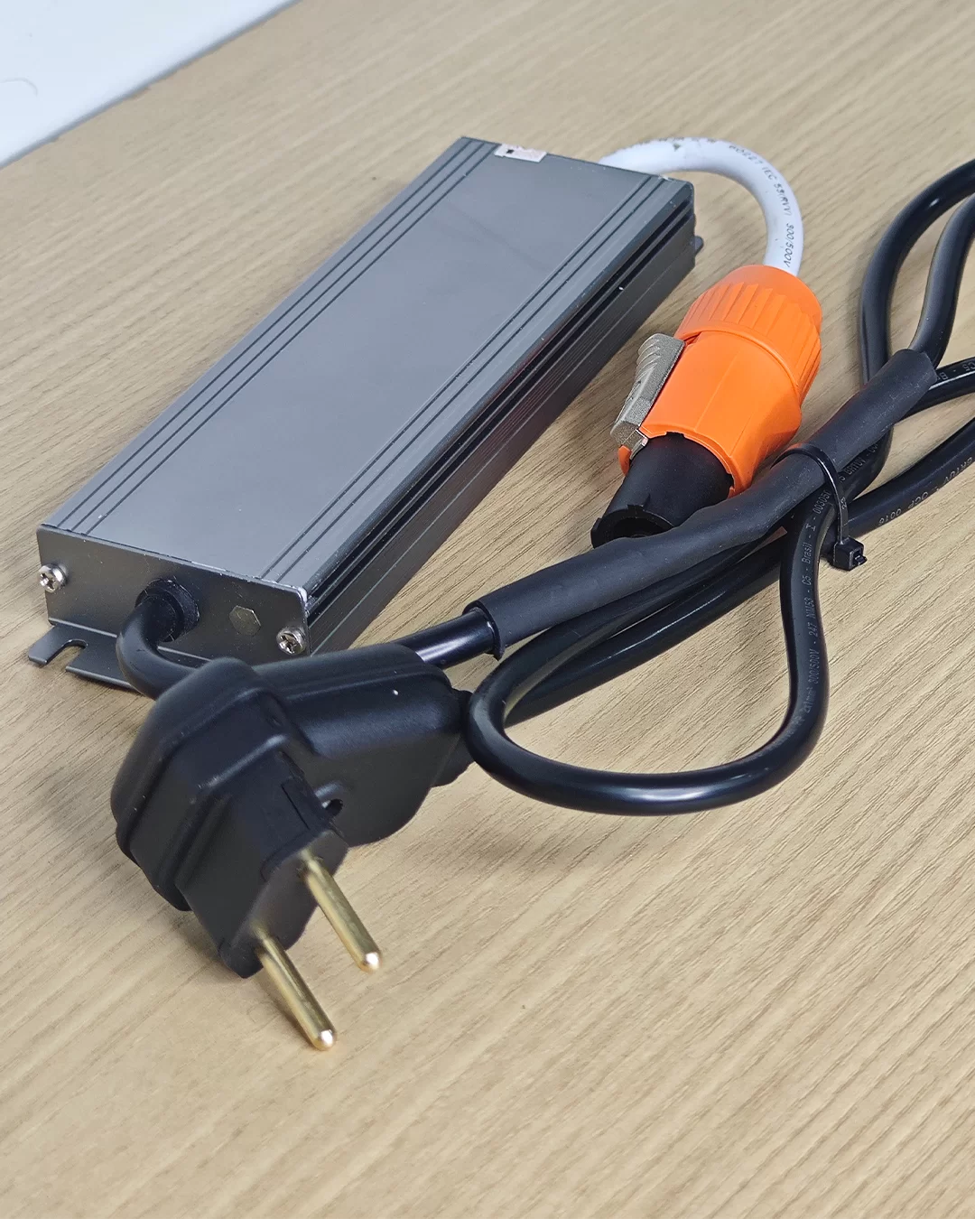 Fonte Bivolt 110/220V Blindada - Imagem 2